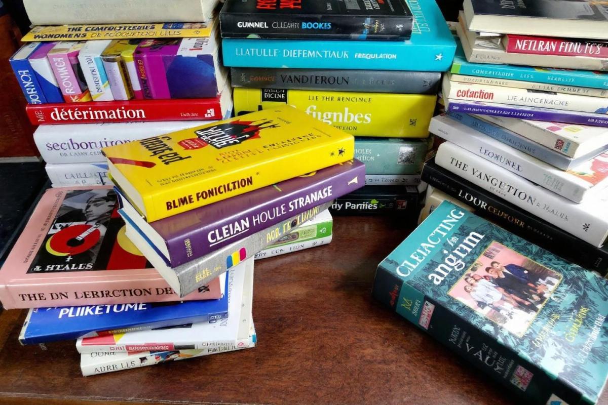 Comment dire habiter en anglais : traduction, expressions et exemples de phrases